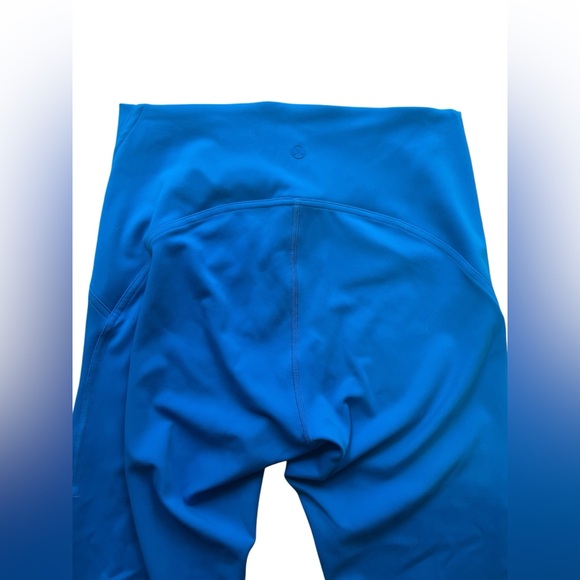 Lululemon InStill High-Rise‎ Crop 23" in Poolside - Picture 9 of 11